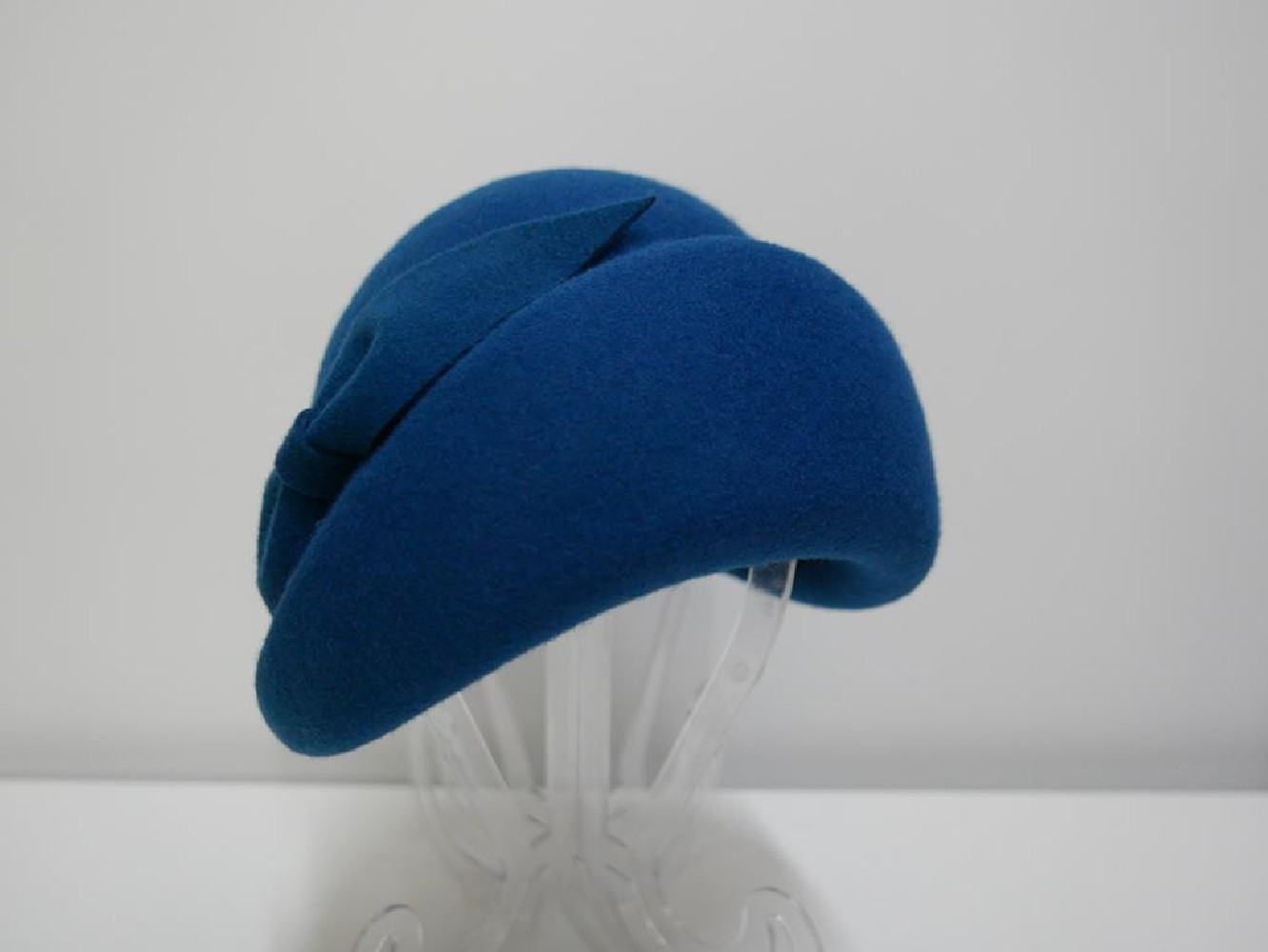 Alberta, ciemny turkus filcowa czapka toczek retro 54-58 cm