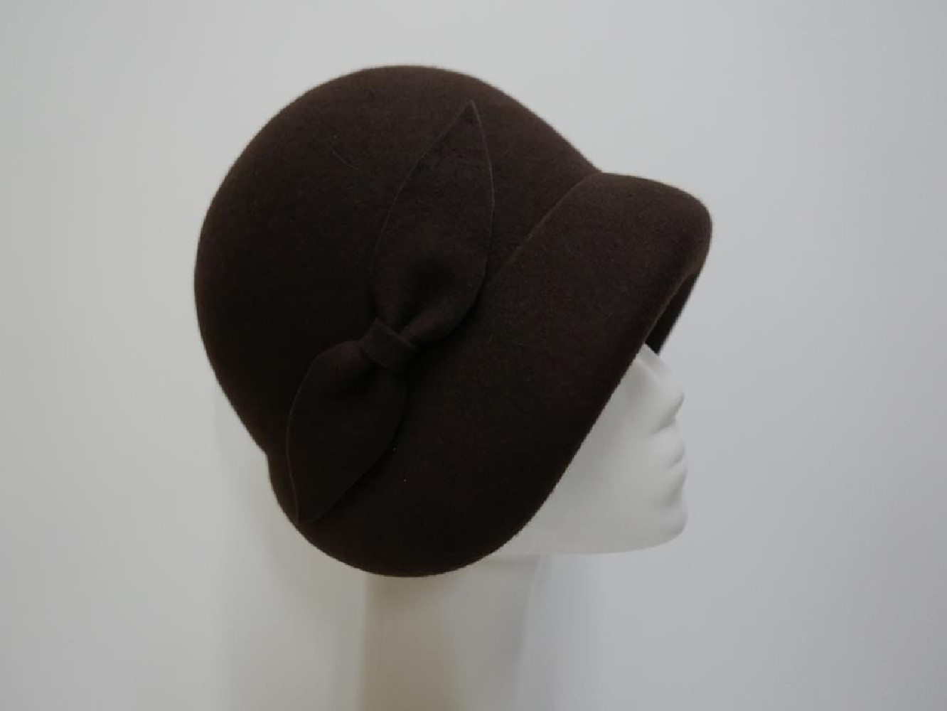 Gina brązowa kapeluszo czapka Vintage 53-56 cm