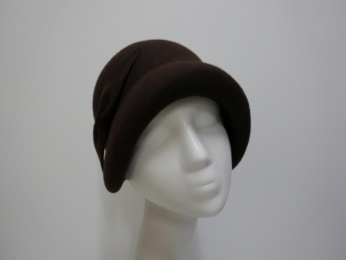 Gina brązowa kapeluszo czapka Vintage 53-56 cm