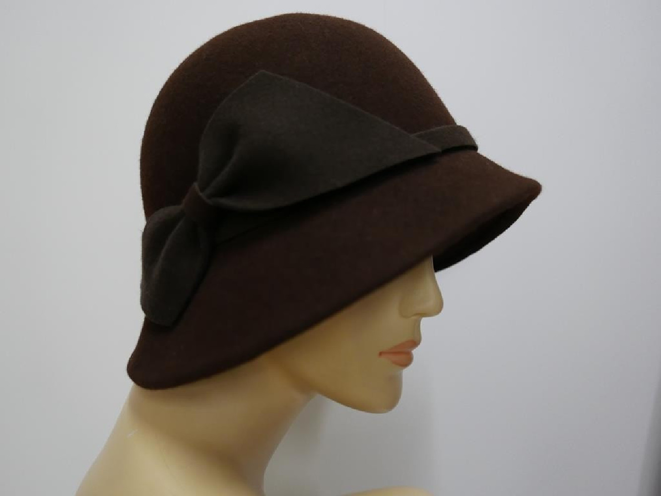 Sonata brązowy kapelusz klosz filcowy 58-60 cm