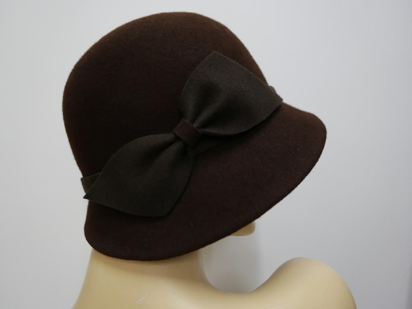 Sonata brązowy kapelusz klosz filcowy 58-60 cm