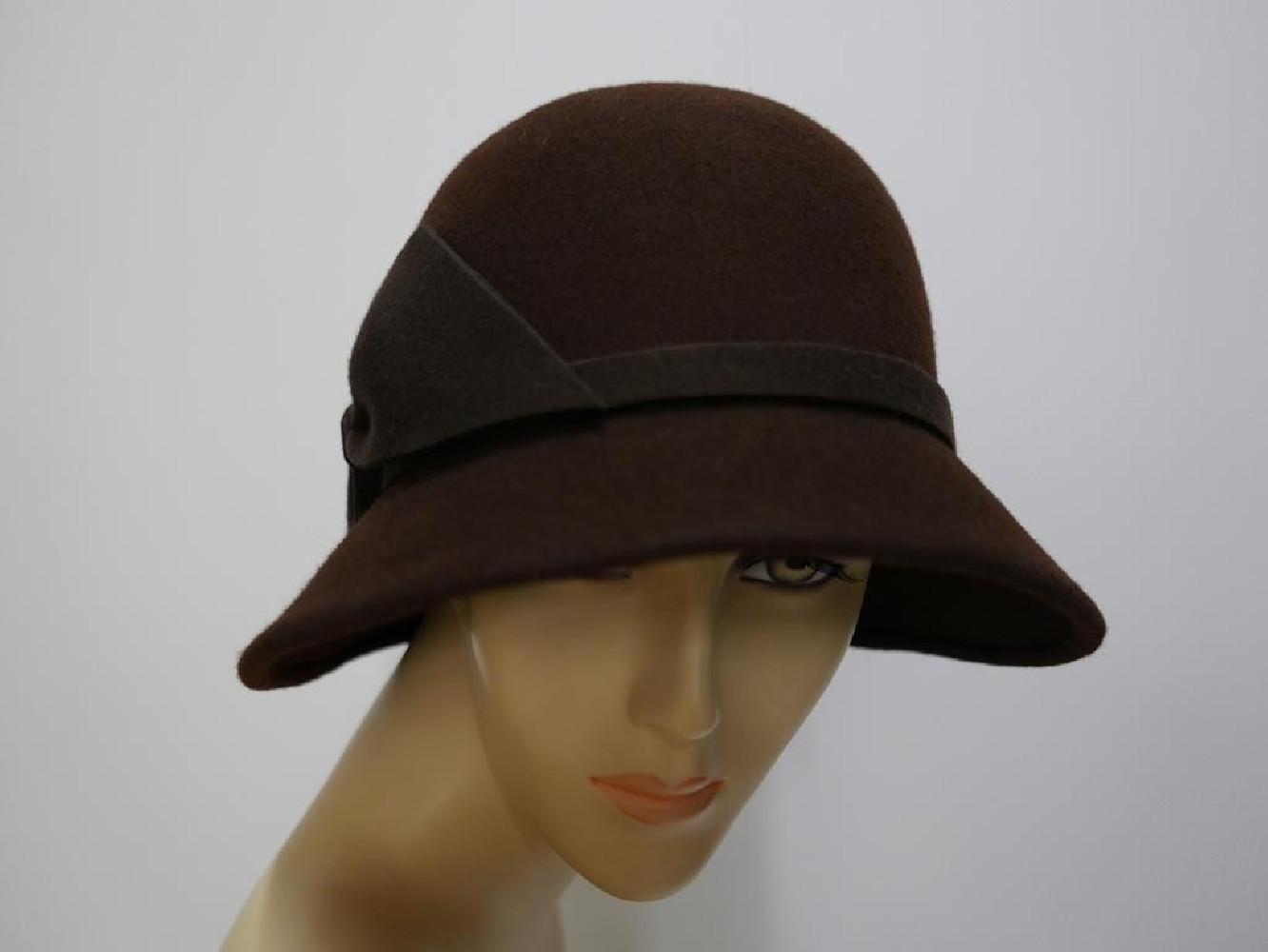 Sonata brązowy kapelusz klosz filcowy 58-60 cm