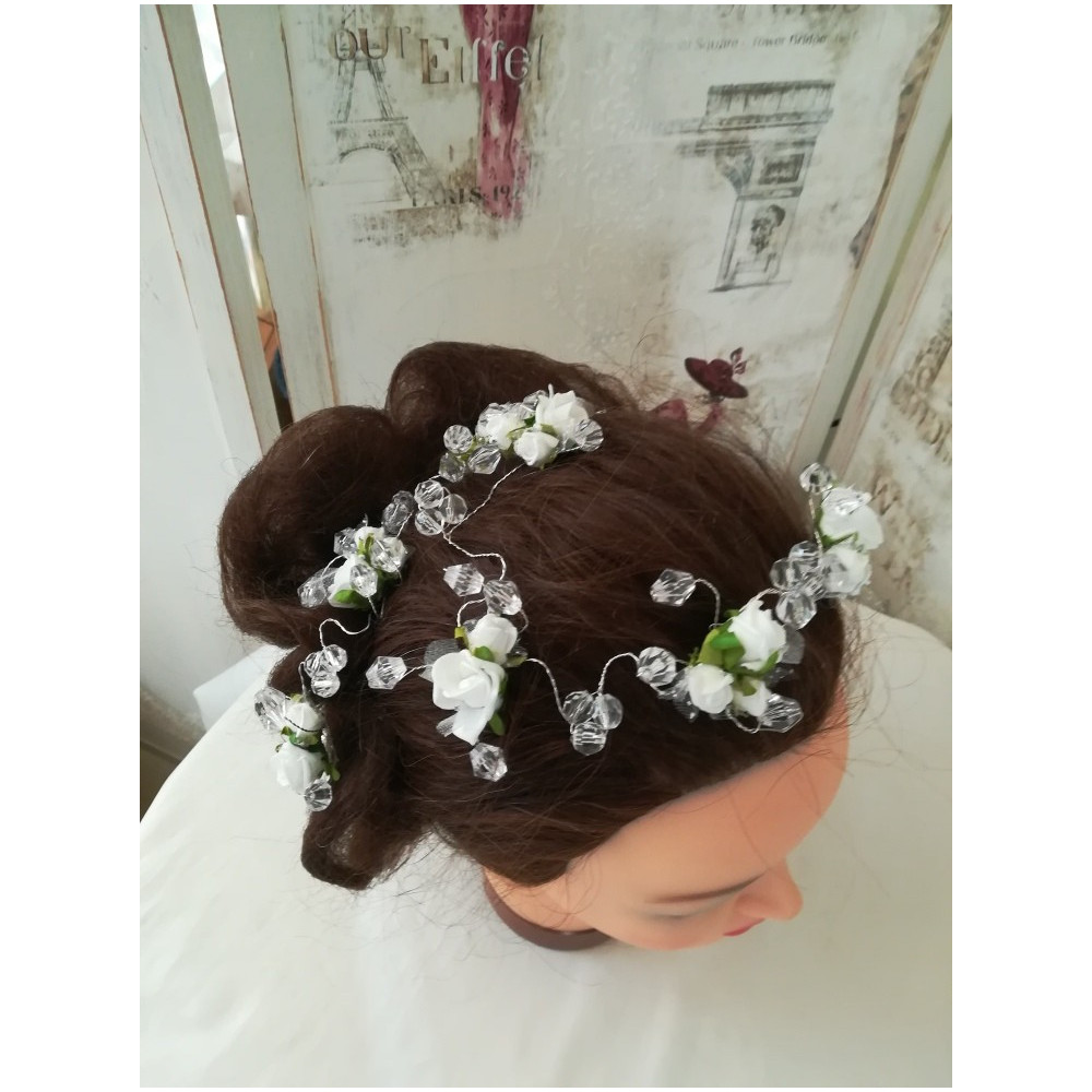 Biały wianek girlanda, wężyk z kwiatów jak żywe 85 cm