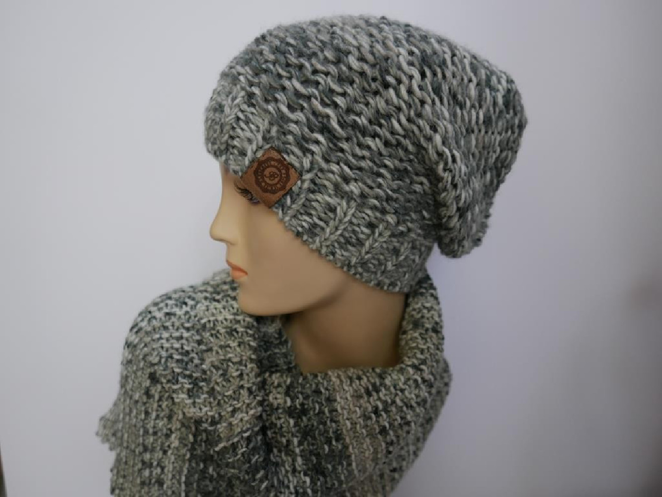 Szary melanż czapka i szal