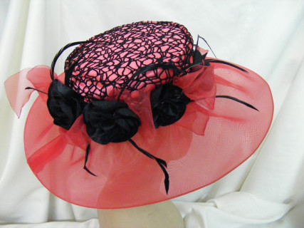 Antonina malinowy letni wizytowy kapelusz