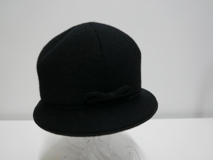 Czarny kapelusz czapka tkanina do 58 cm regulowany