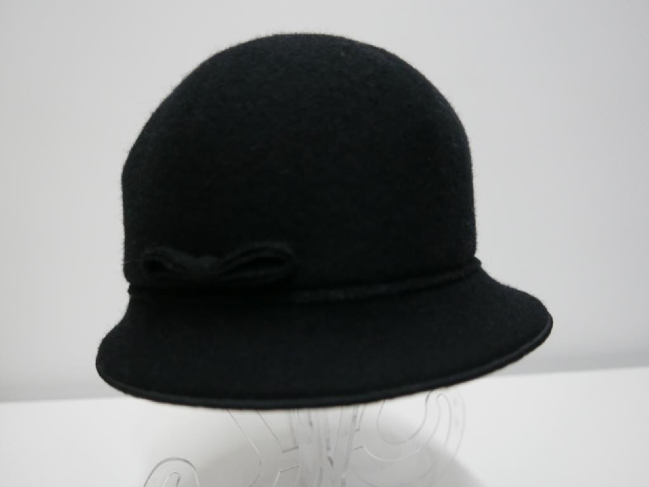 Czarny kapelusz czapka tkanina do 58 cm regulowany