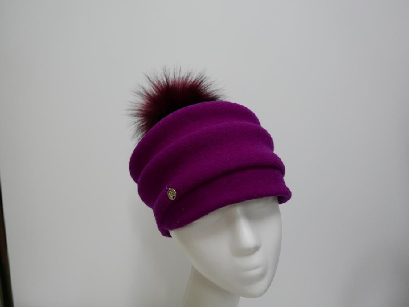 Fuksja czapka dzianina wełna 100%