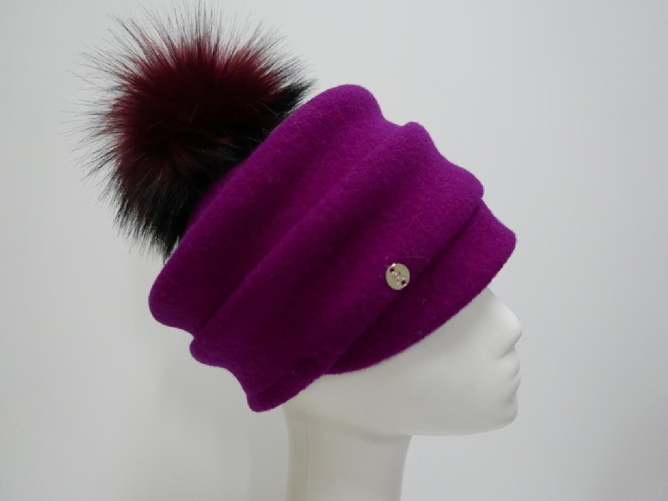 Fuksja czapka dzianina wełna 100%