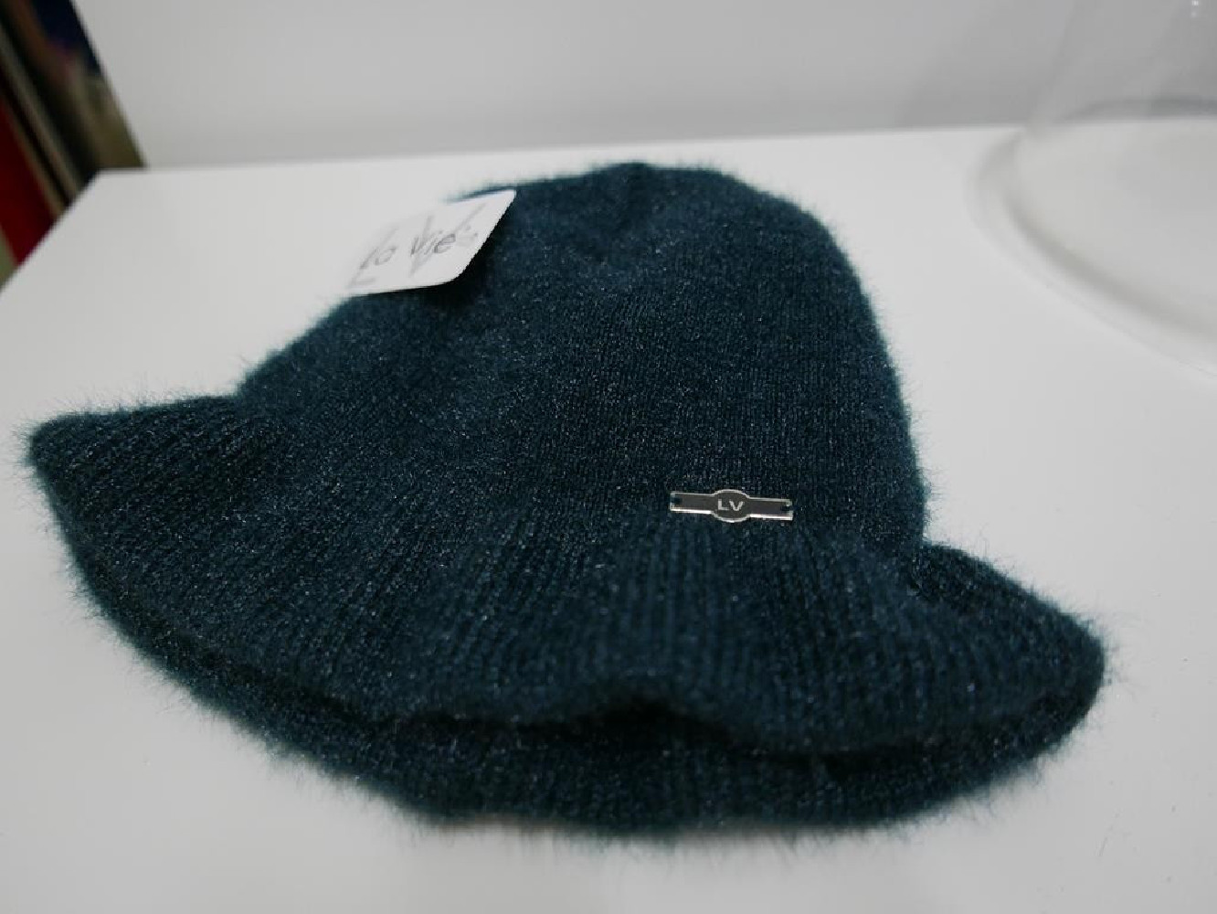 Zielona czapka z rondem