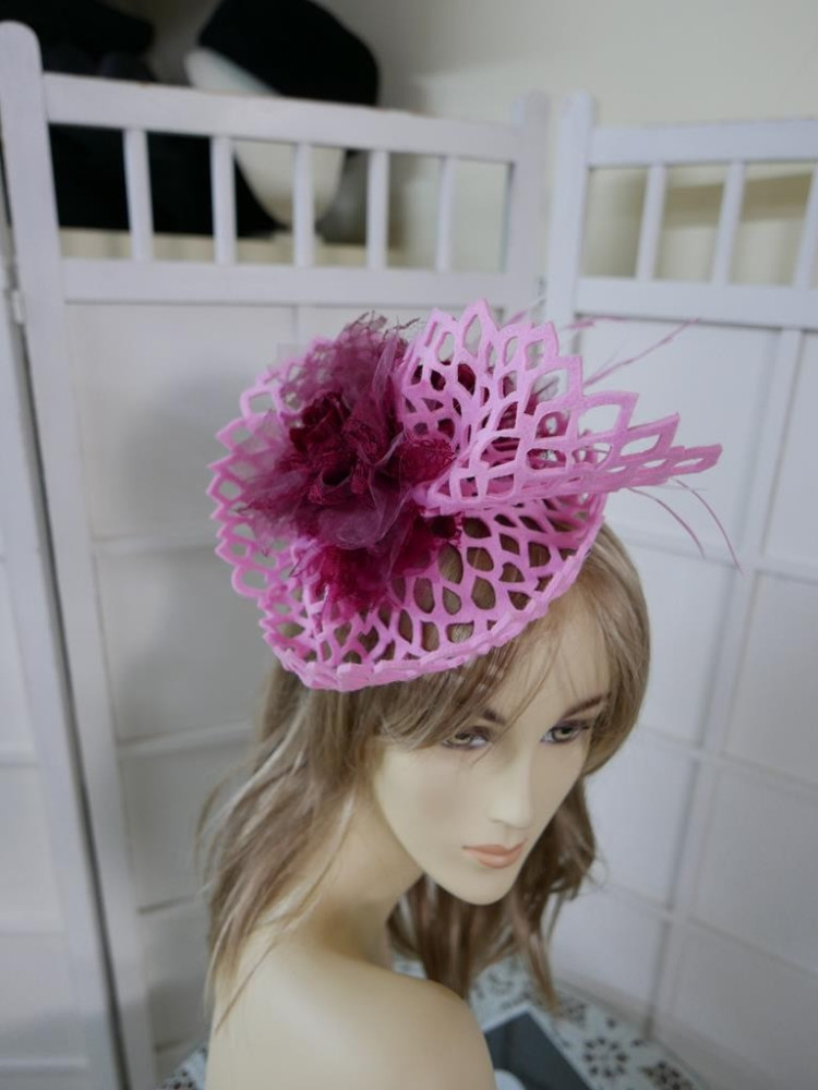 Zaszalej różowo bordowy fascynator na przepasce