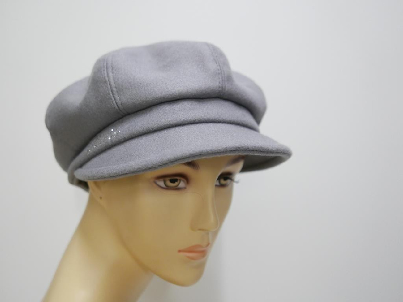 Szary kaszkiet tkanina do 58 cm regulowany