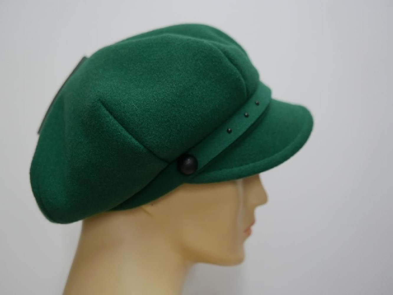 Zielony kaszkiet tkanina do 58 cm regulowany