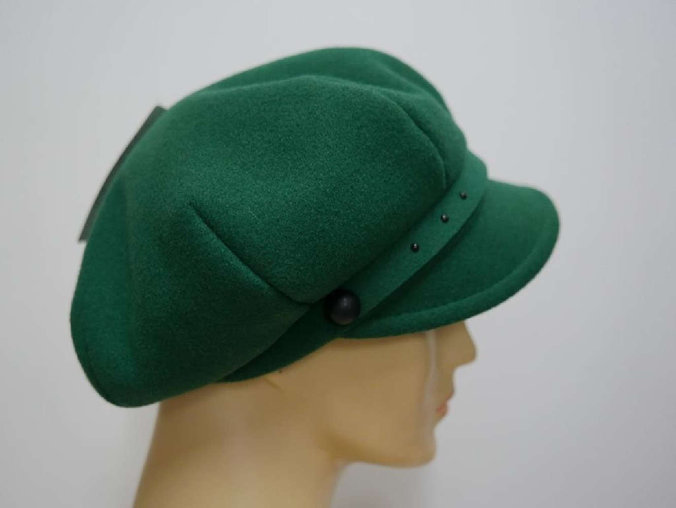 Zielony kaszkiet tkanina do 58 cm regulowany