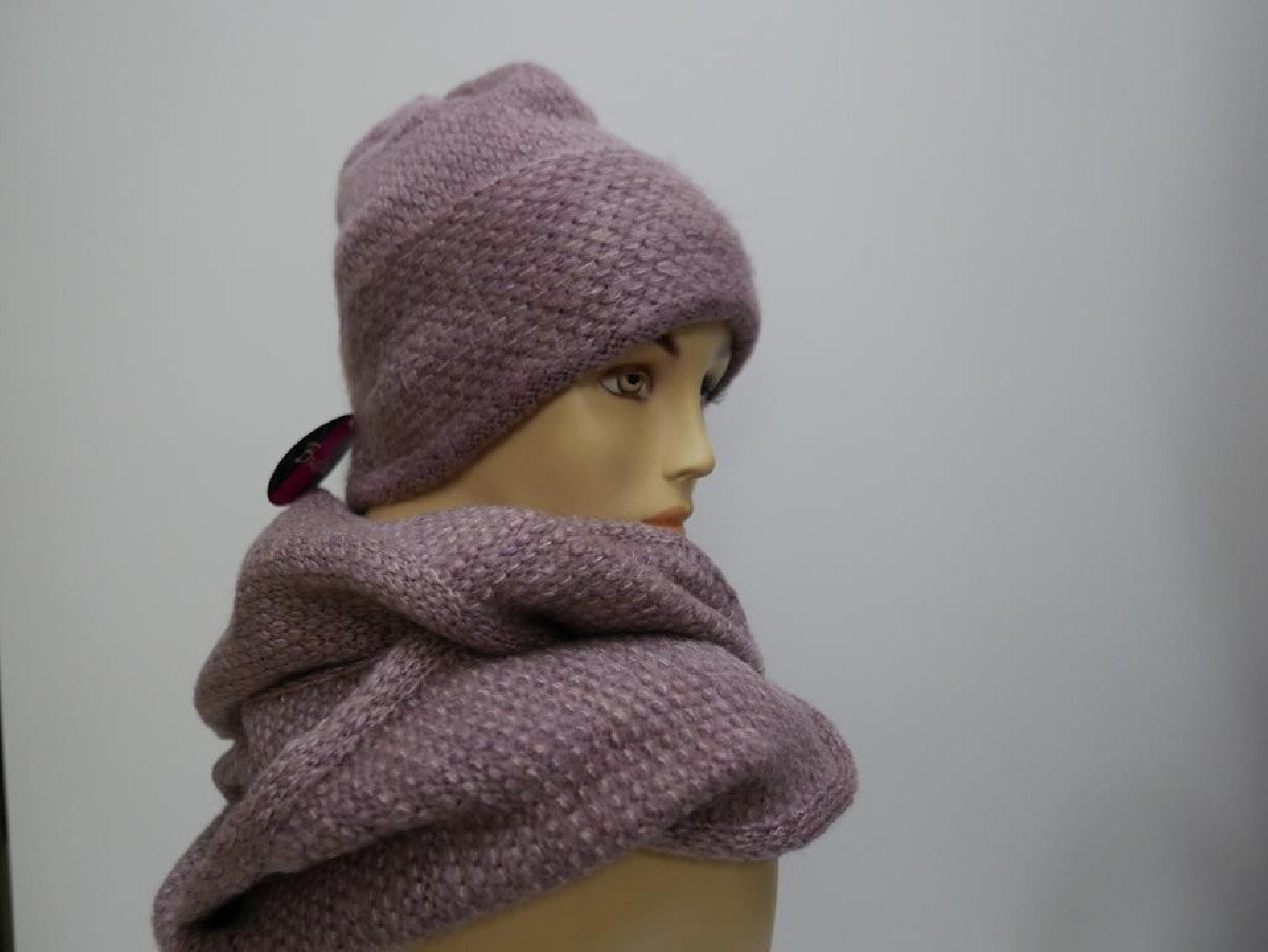 Wrzosowy komplet czapka i szal