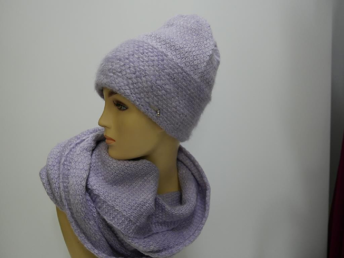 liliowy komplet czapka i szal