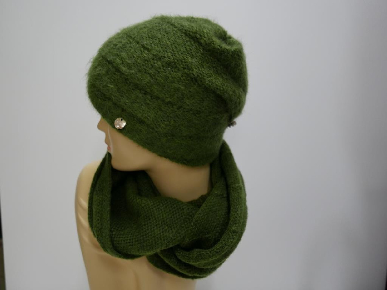 Zielony komplet czapka i szal