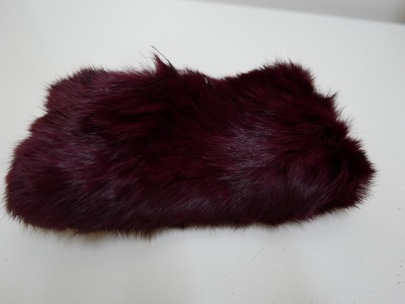 Bordowa opaska  z futra królika
