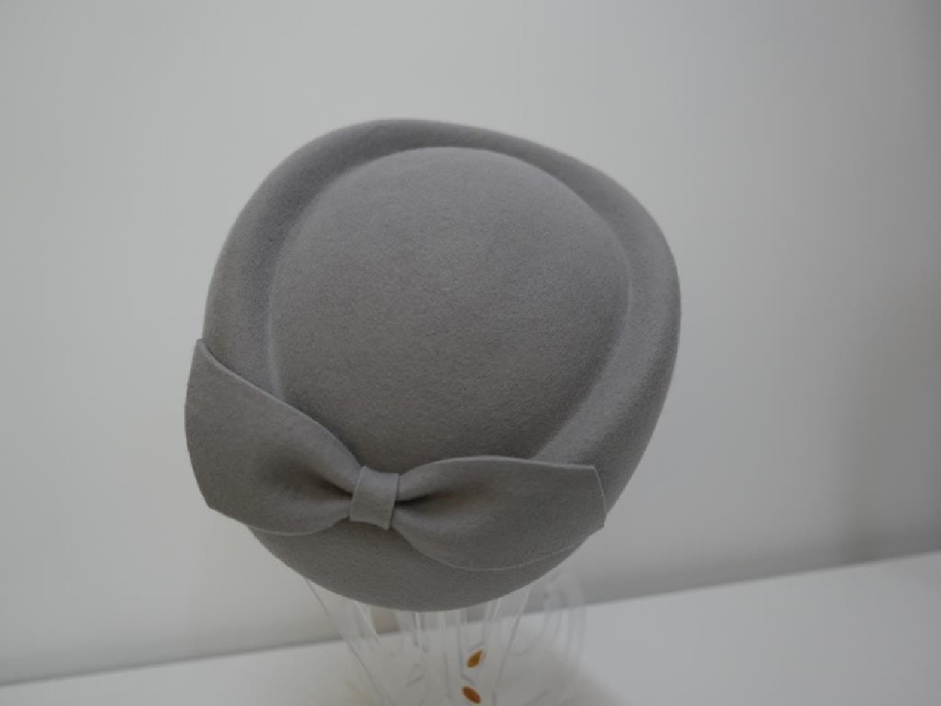 Tears- szary toczek filcowy 53-56 cm