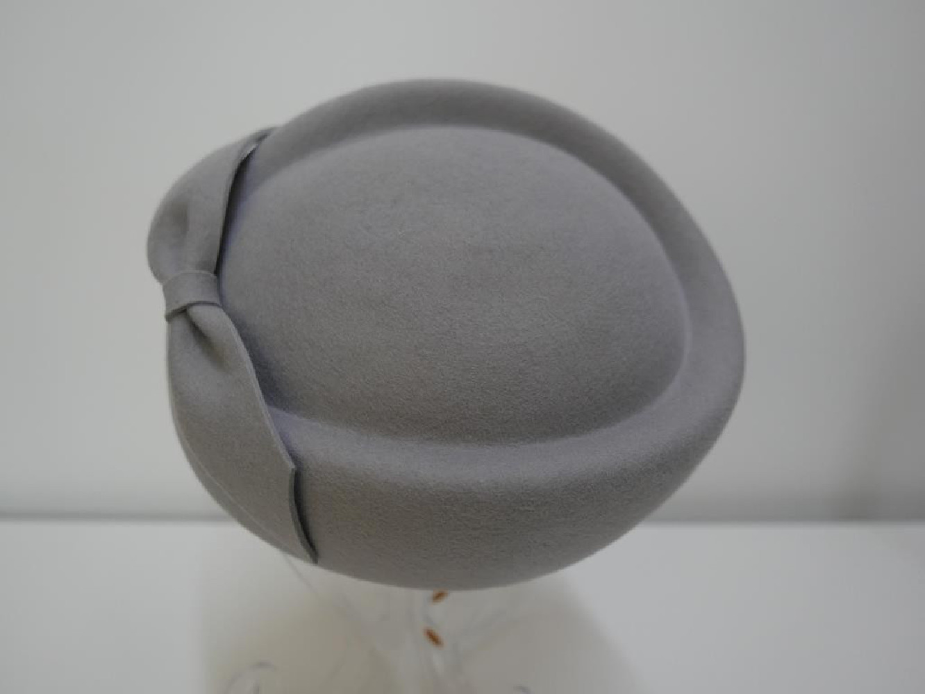 Tears- szary toczek filcowy 53-56 cm