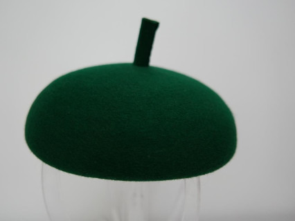 Orion zielony  mini beret filcowy