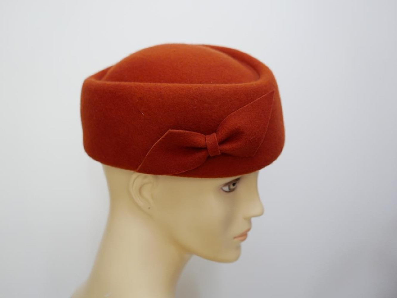 Tallina rudy toczek filcowy 54-57 cm