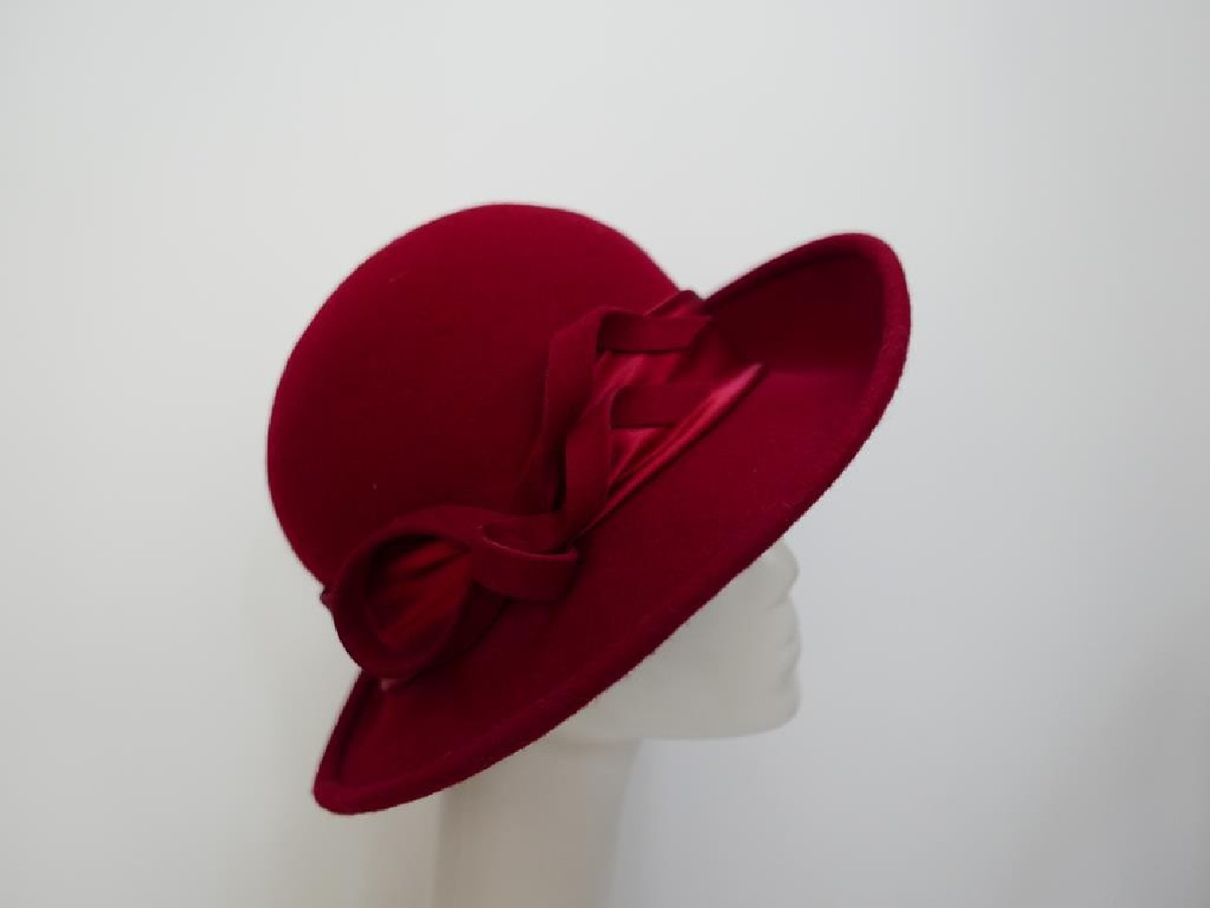 Aniela- czerwony kapelusz filcowy 54-57 cm