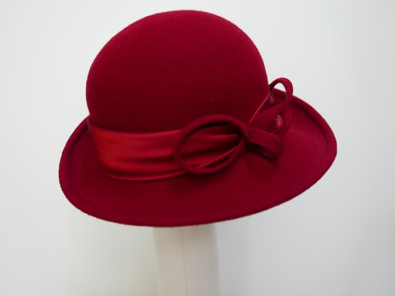 Aniela- czerwony kapelusz filcowy 54-57 cm