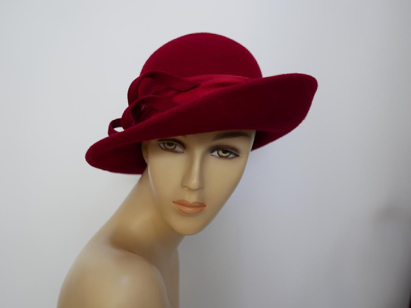 Aniela- czerwony kapelusz filcowy 54-57 cm