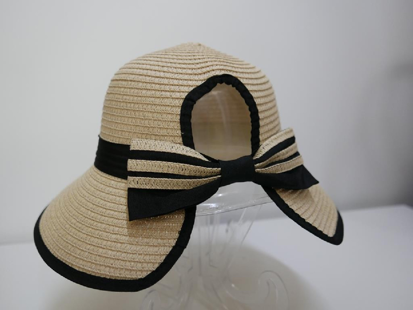 Beżowy słomkowy letni  kapelusz 56-57cm