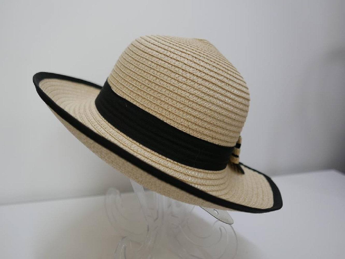 Beżowy słomkowy letni  kapelusz 56-57cm