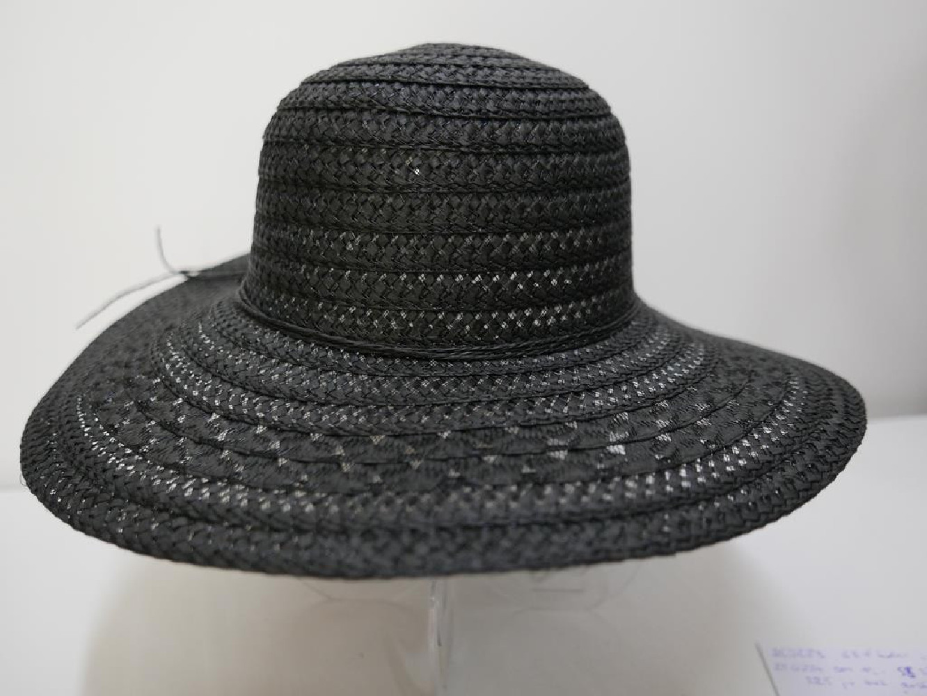 Czarny słomkowy letni  kapelusz 57-58cm