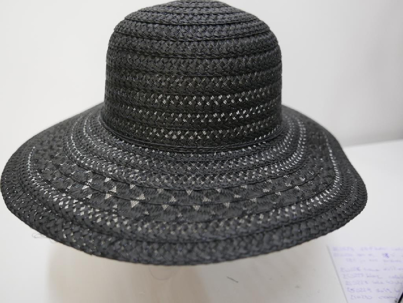 Czarny słomkowy letni  kapelusz 57-58cm