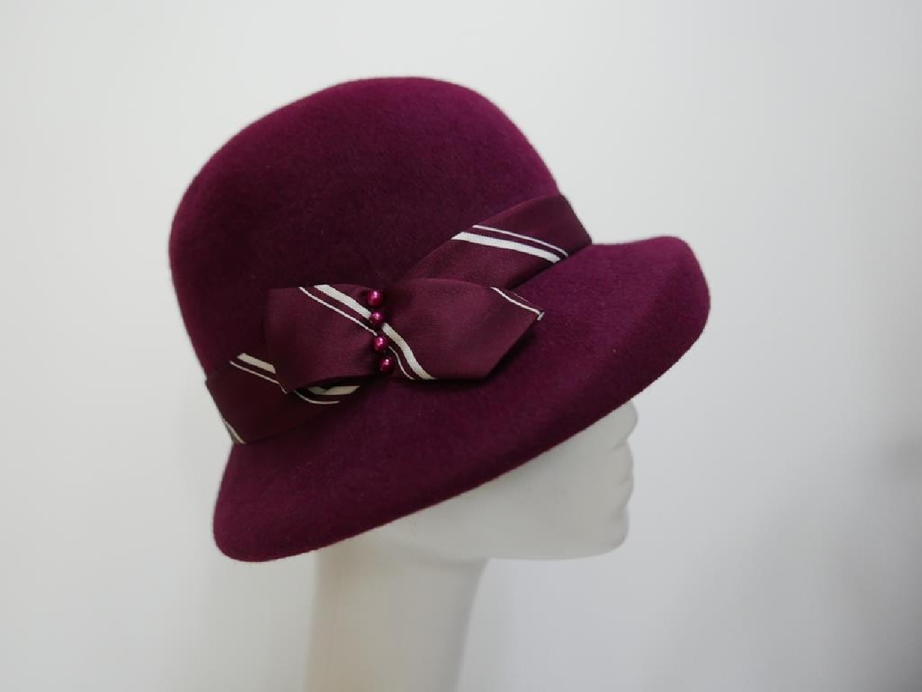 Marika wiśniowy kapelusz welurowy 53-55 cm