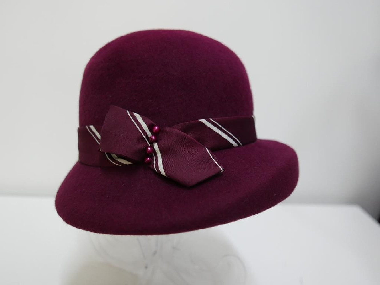 Marika wiśniowy kapelusz welurowy 53-55 cm