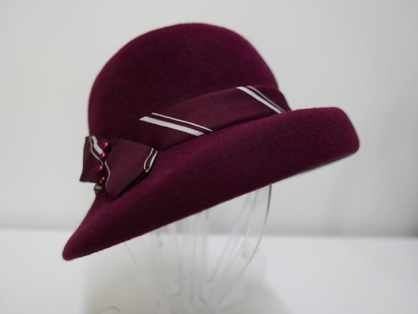 Marika wiśniowy kapelusz welurowy 53-55 cm