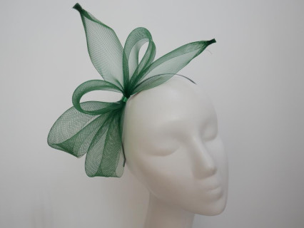 Zielony fascynator z crin na przepasce