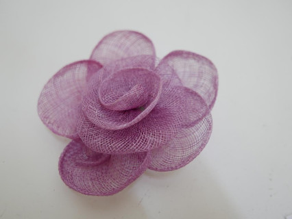 Wrzosowy kwiat z sinamay do włosów sukni kapelusza