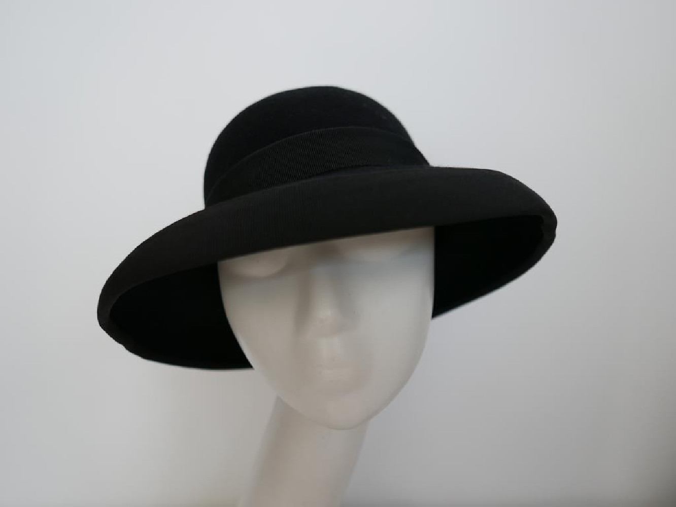 Gabi kapelusz klosz pilśń welurowa 53-55 cm