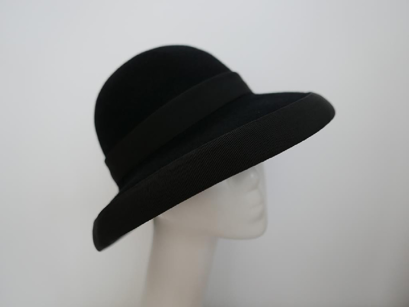 Gabi kapelusz klosz pilśń welurowa 53-55 cm