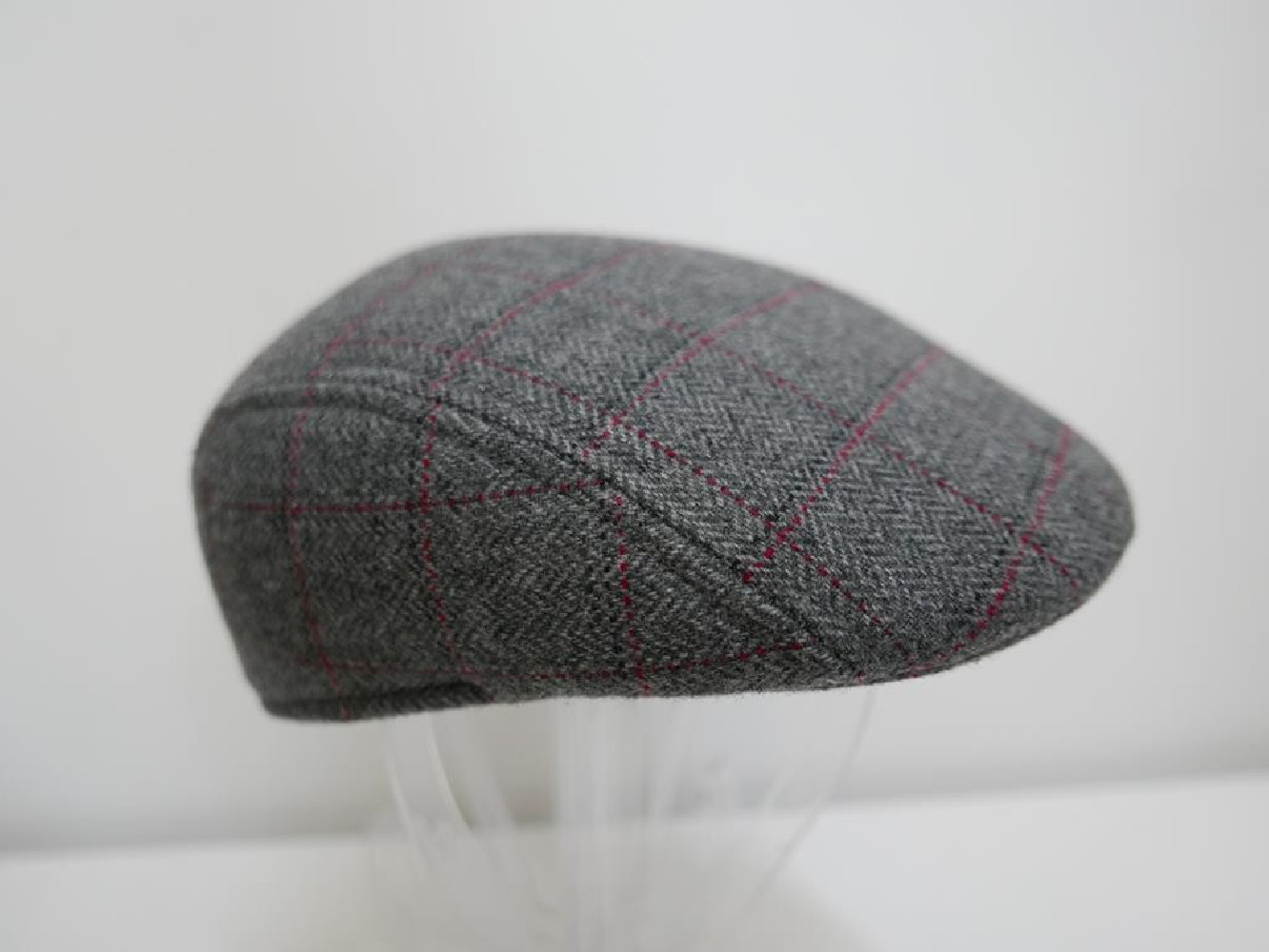Szara krata kaszkiet męski tkanina 57cm