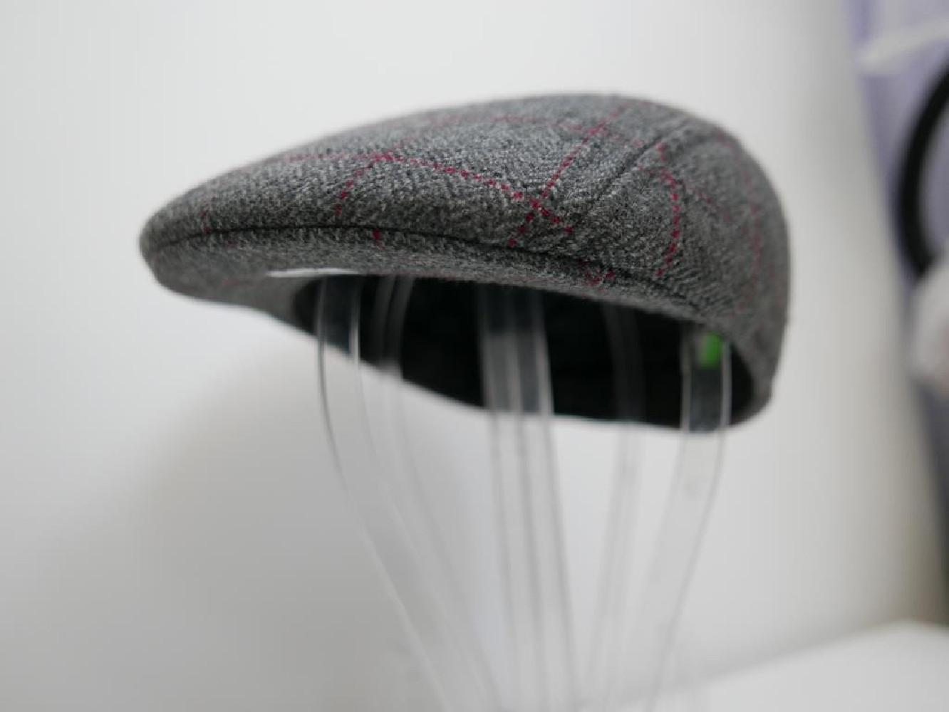 Szara krata kaszkiet męski tkanina 59cm