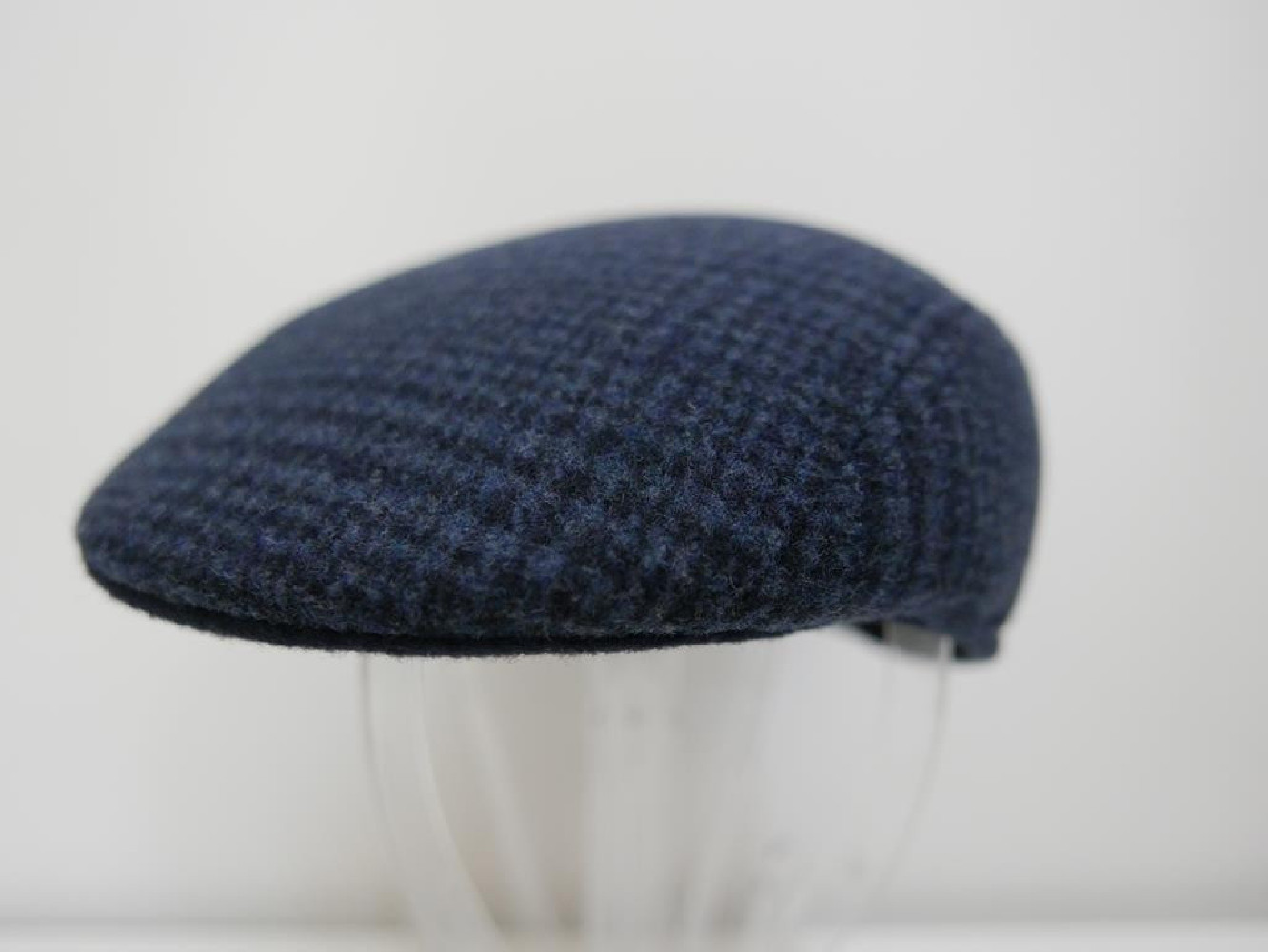 Granatowa kratka kaszkiet męski tkanina 58cm