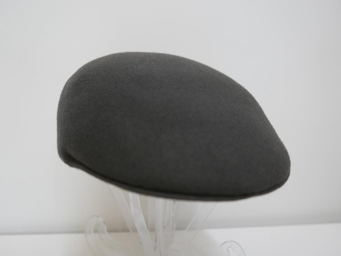 Szary kaszkiet męski filcowy 60 cm