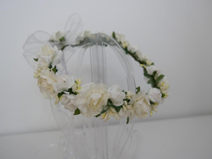 Kwiaty wiśni wianek z kokardą