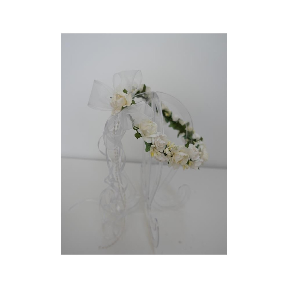 Kwiaty wiśni wianek z kokardą