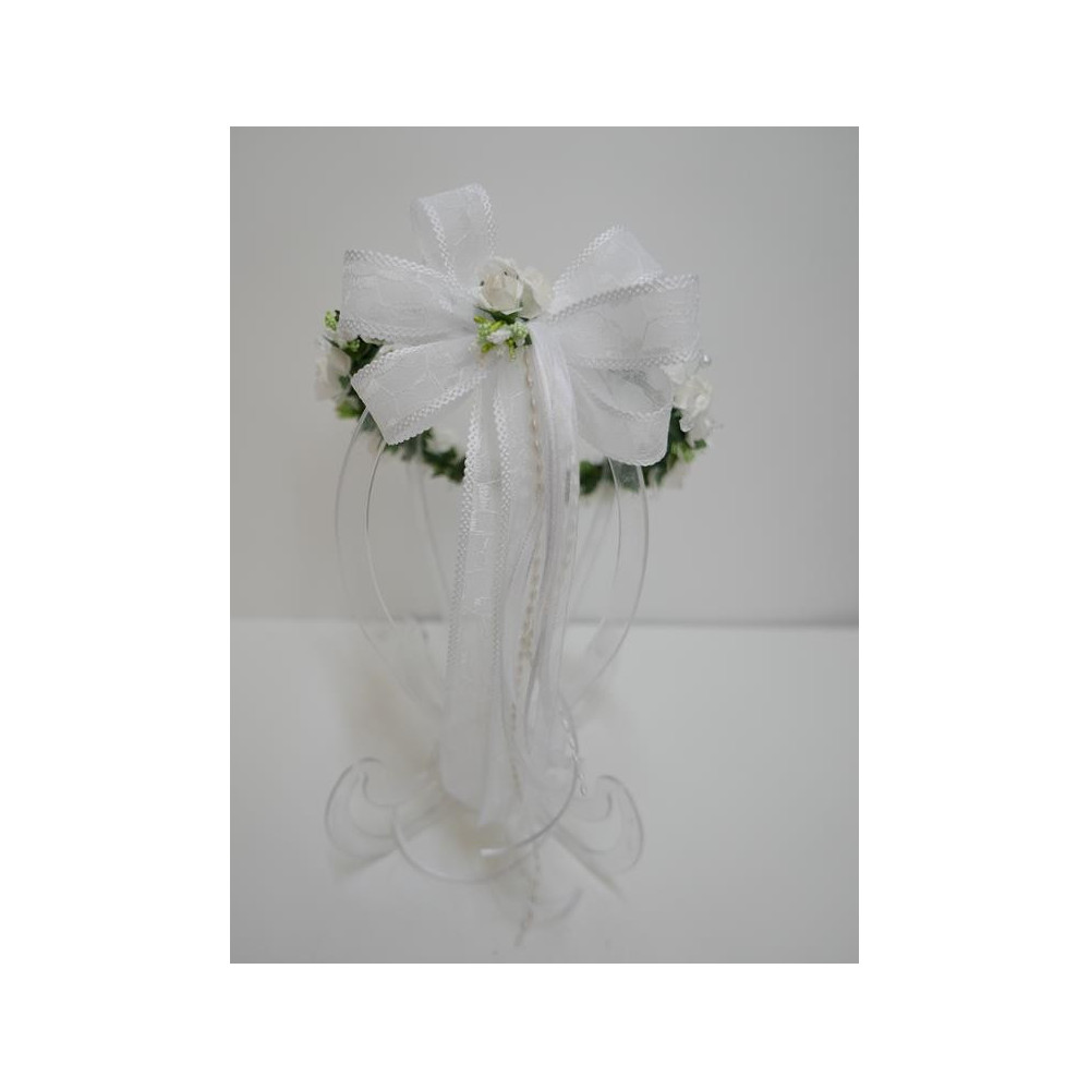 Biało zielony  wianek z kokardą