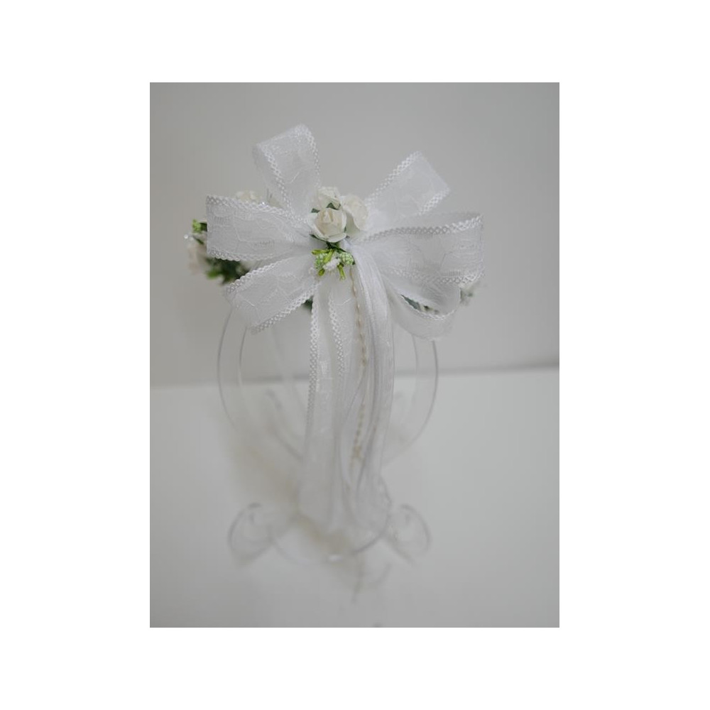 Biało zielony  wianek z kokardą