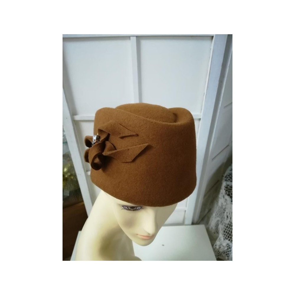 Furażerka karmelowa  czapka z filcu wełnianego 53-56 cm