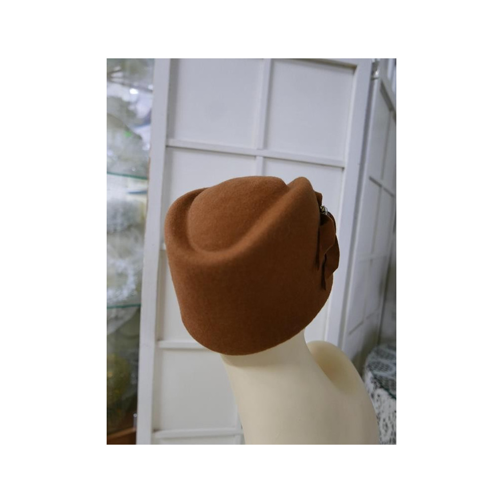 Furażerka karmelowa  czapka z filcu wełnianego 53-56 cm